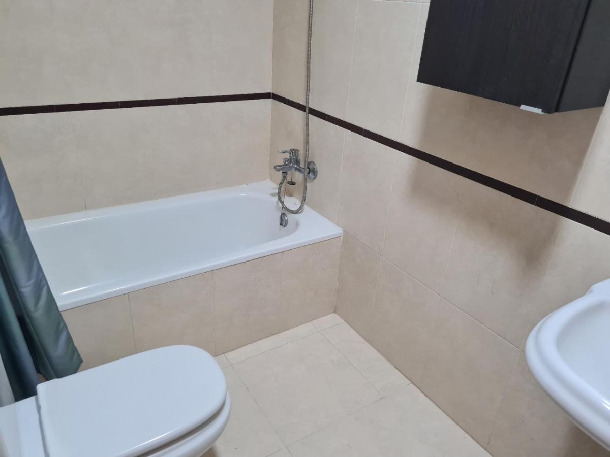 Apartamentos Gallaecia Val do Dubra ภายนอก รูปภาพ