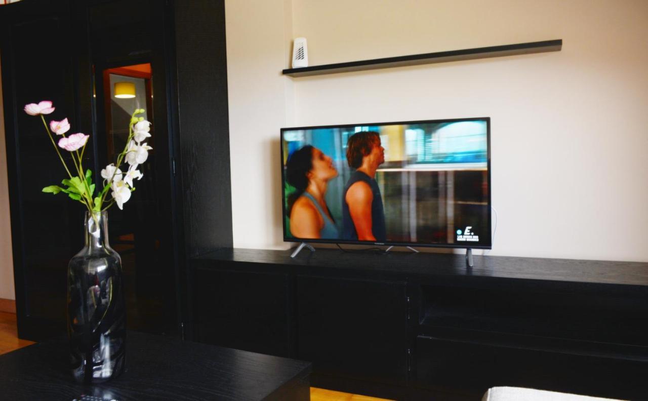 Apartamentos Gallaecia Val do Dubra ภายนอก รูปภาพ