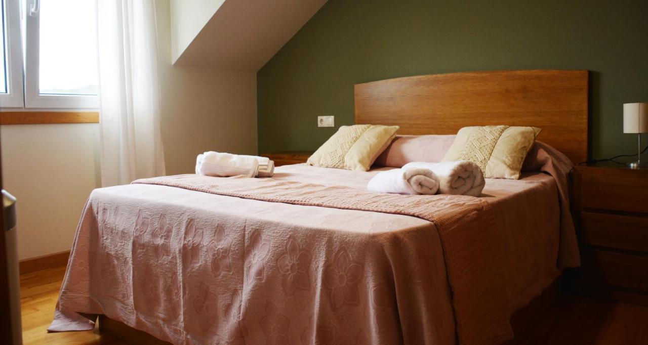 Apartamentos Gallaecia Val do Dubra ภายนอก รูปภาพ