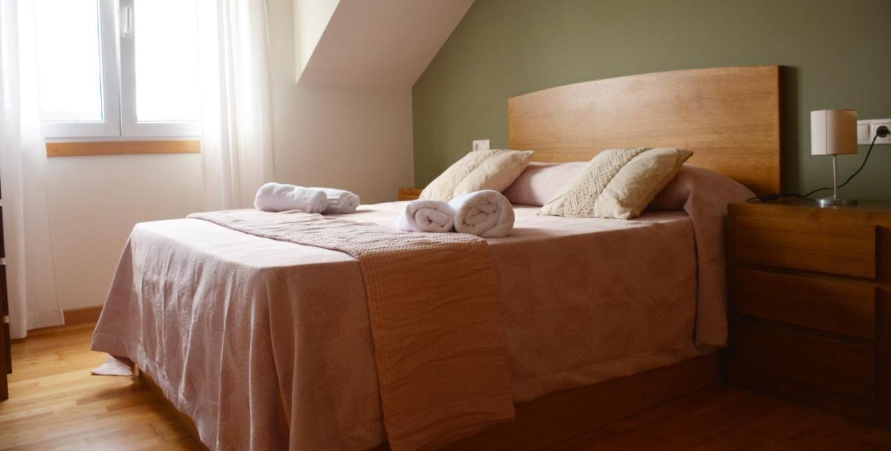 Apartamentos Gallaecia Val do Dubra ภายนอก รูปภาพ